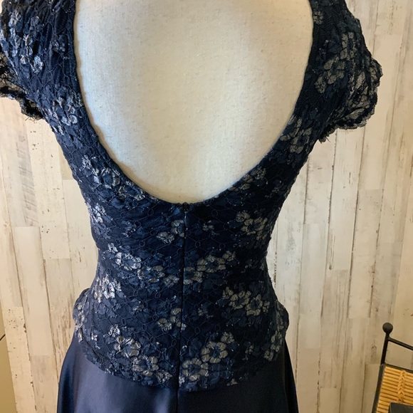 JS Collection formal gown. Size 6. JS Collection formal gown. Size 6.